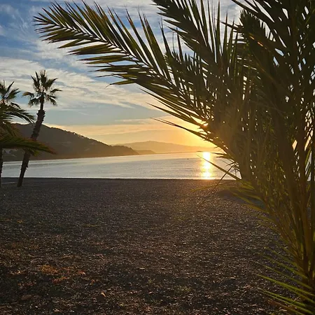 Velilla Sea View Appartement